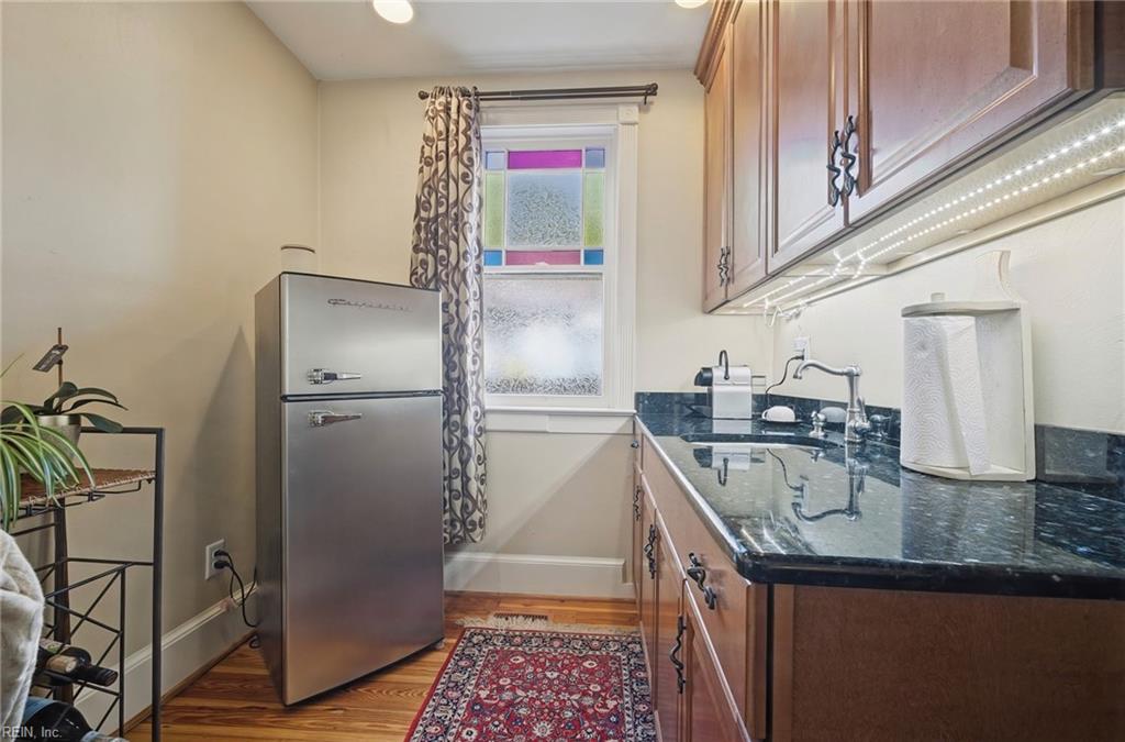 158 Broad St Property Photo 16