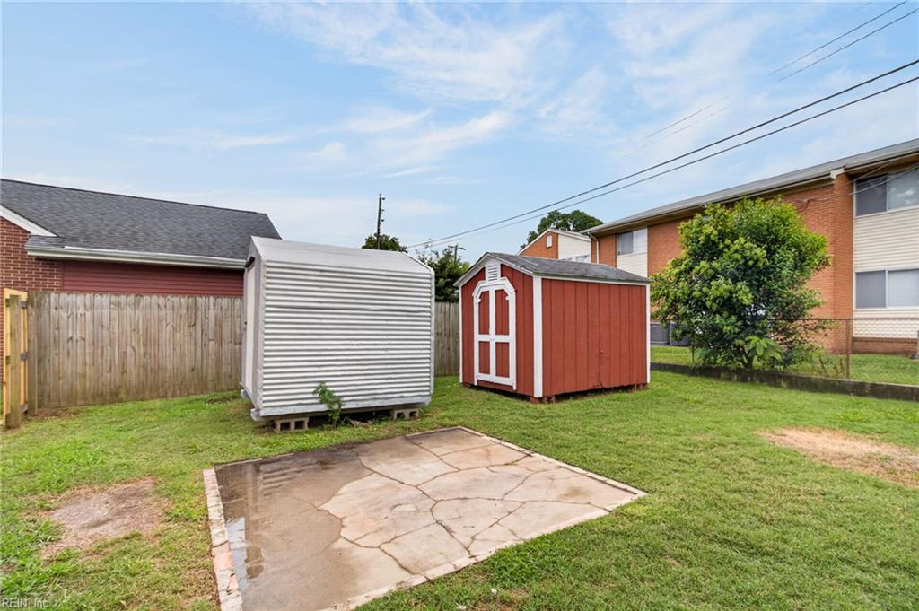 7845 Tarpon Pl Property Photo 28