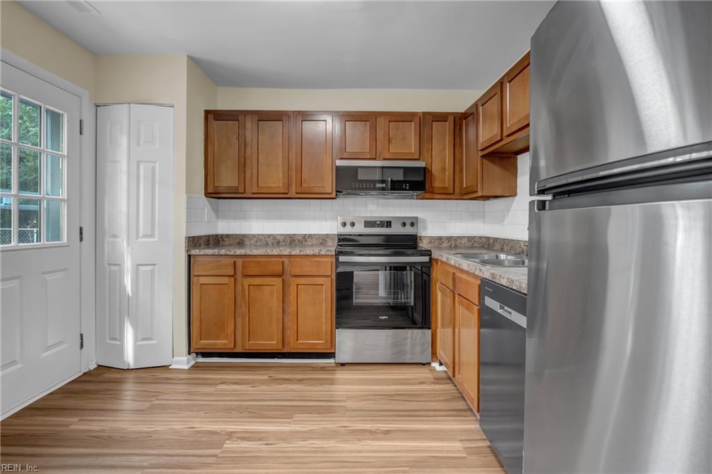3060 Blitz Ct Property Photo 10