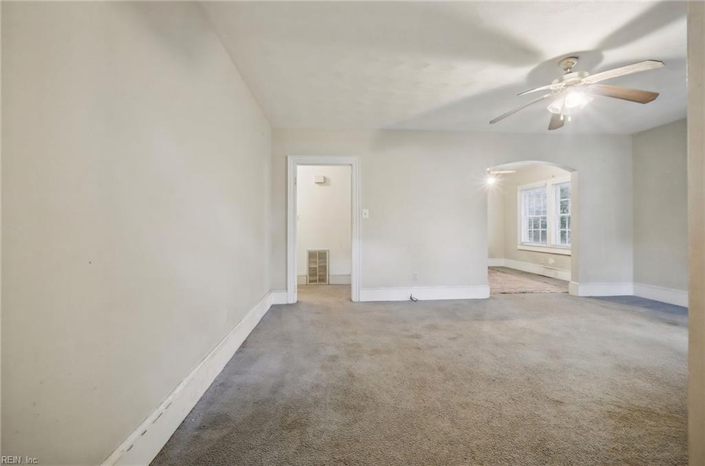 3824 Turnpike Rd Property Photo 5