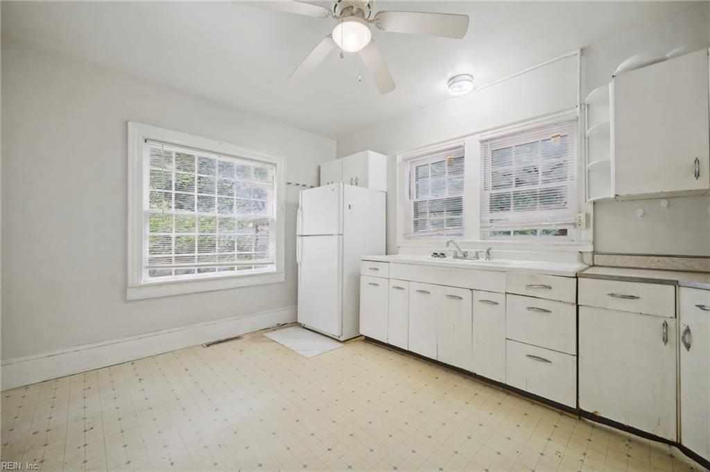 3824 Turnpike Rd Property Photo 16