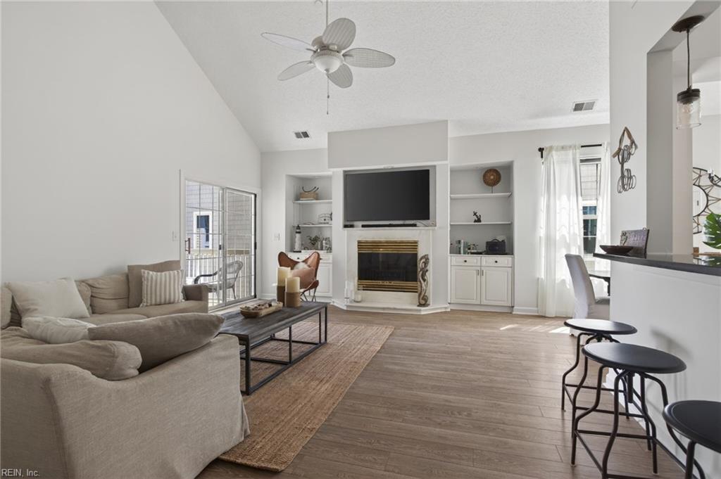 3232 Silver Sands Cir Property Photo 10