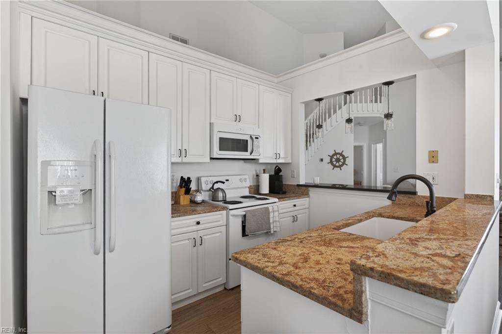 3232 Silver Sands Cir Property Photo 17