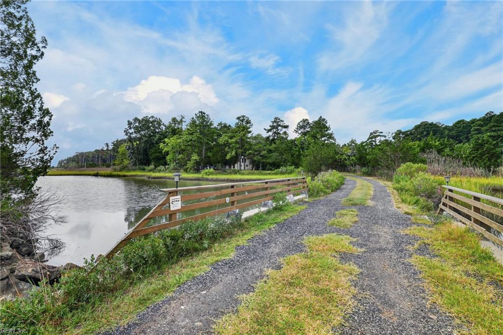1008 Beach Rd Property Photo 2