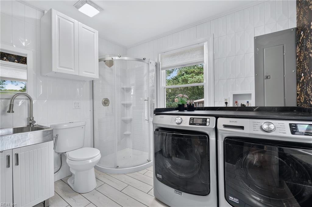 1008 Beach Rd Property Photo 12