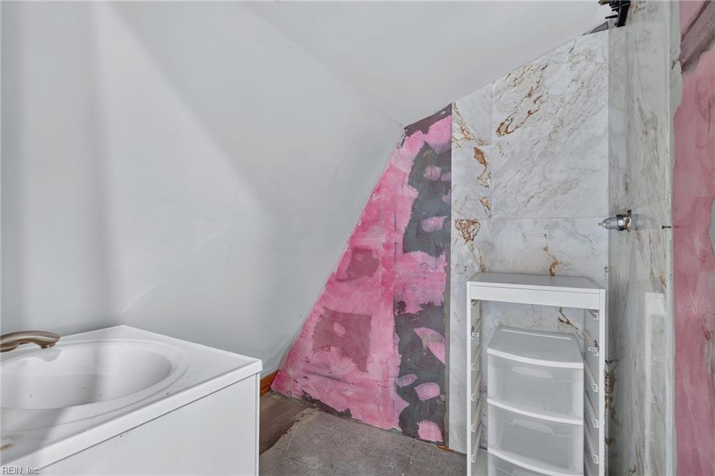 1008 Beach Rd Property Photo 34