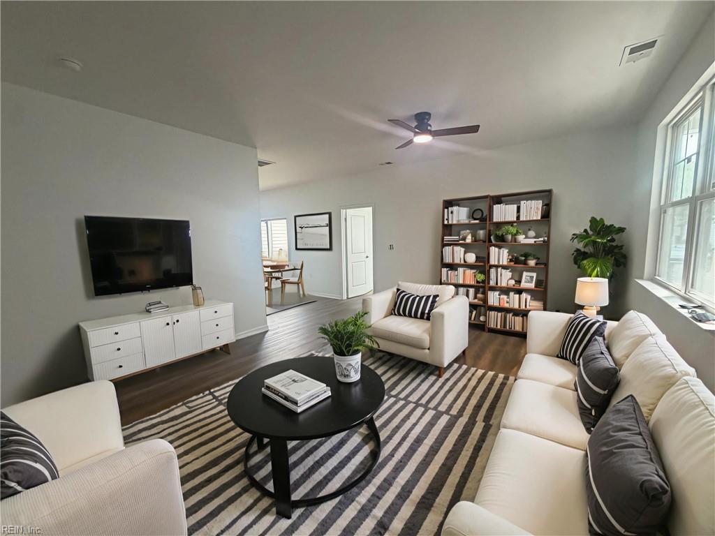 1440 Rollesby Way Property Photo 4