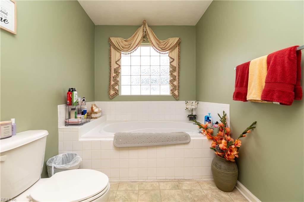 2 Egret Cir Property Photo 26