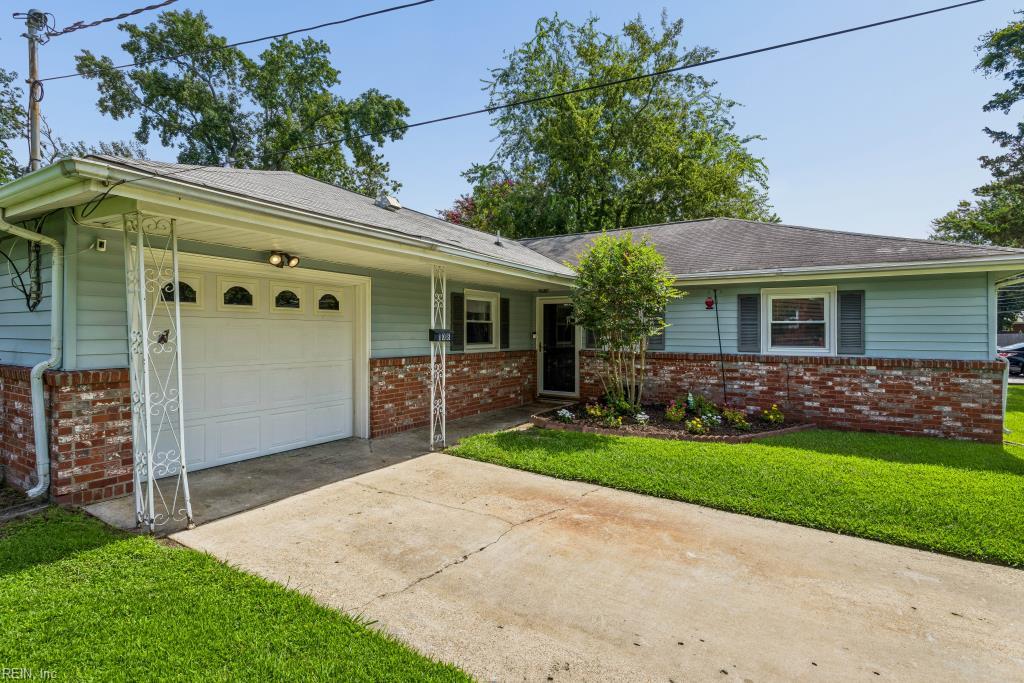 108 Raymond Dr Property Photo 4