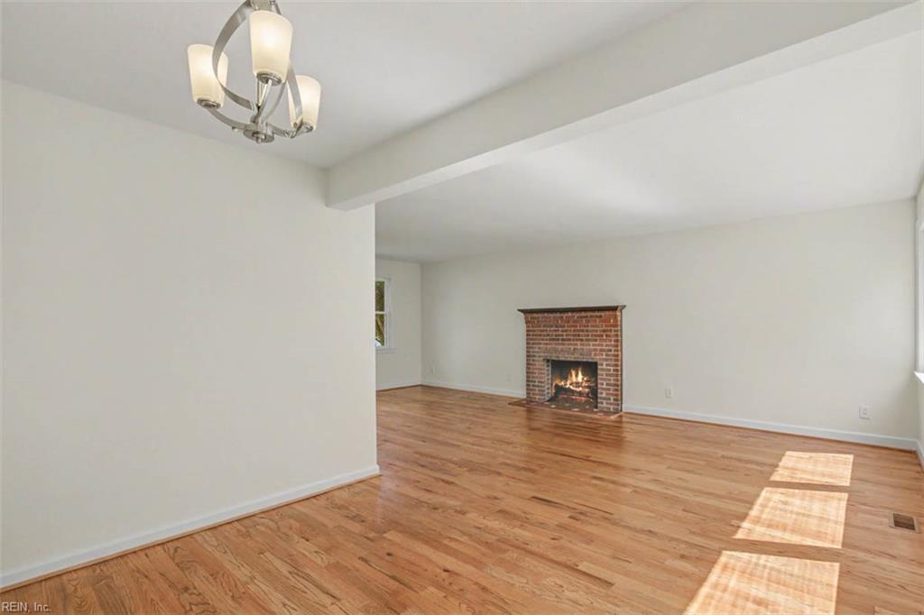 213 Brooke Dr Property Photo 12
