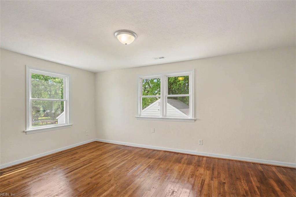 213 Brooke Dr Property Photo 25