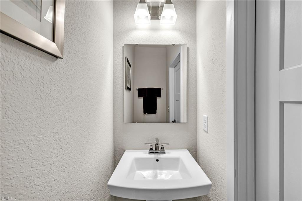 23030 Retreat Ln Property Photo 7