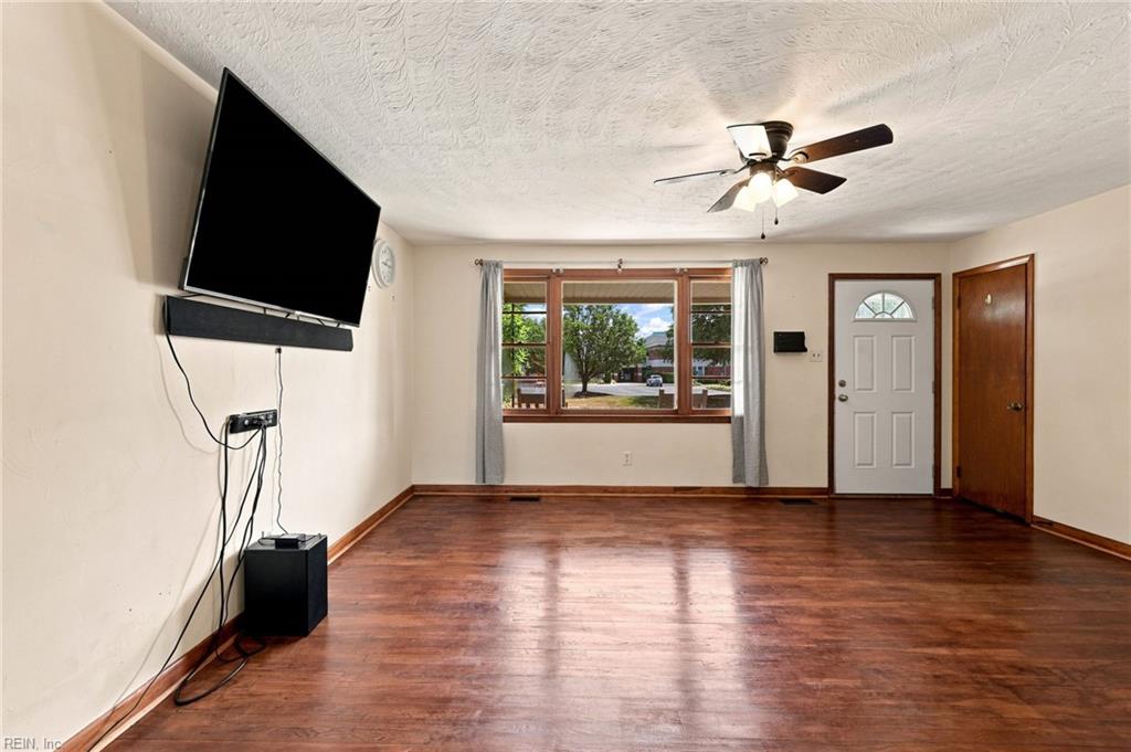 424 Shell Rd Property Photo 6