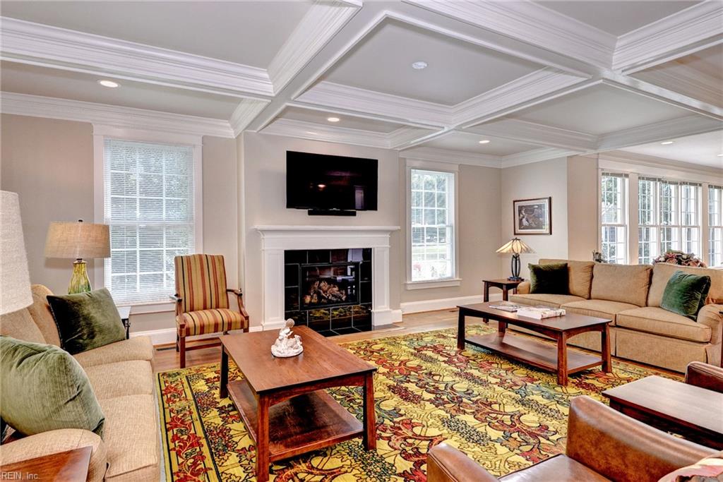 145 Hollinwell Property Photo 7