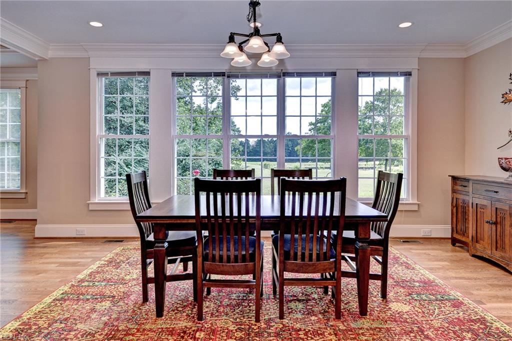 145 Hollinwell Property Photo 13
