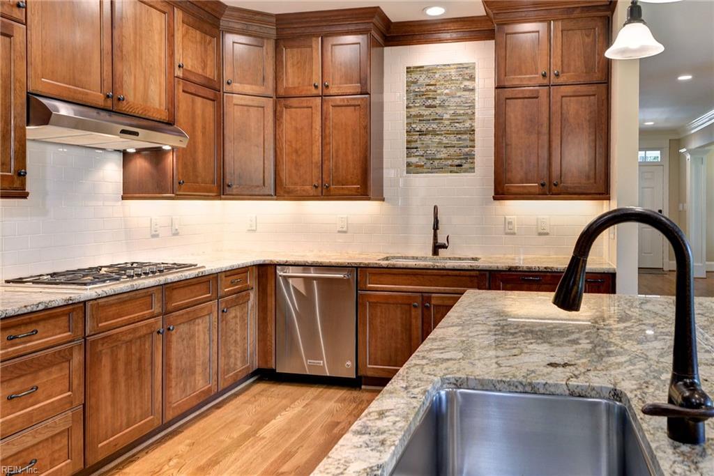 145 Hollinwell Property Photo 19