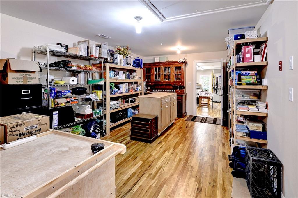 145 Hollinwell Property Photo 32