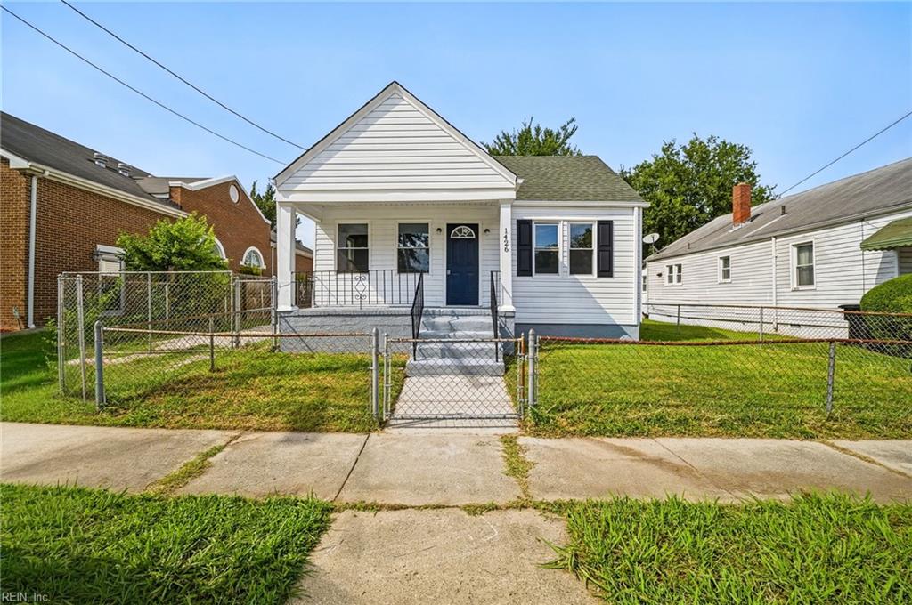 1426 Wilcox Ave Property Photo 4