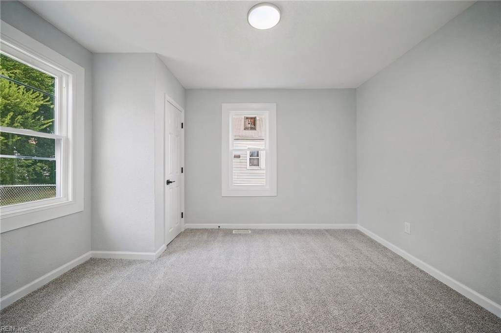 1426 Wilcox Ave Property Photo 14