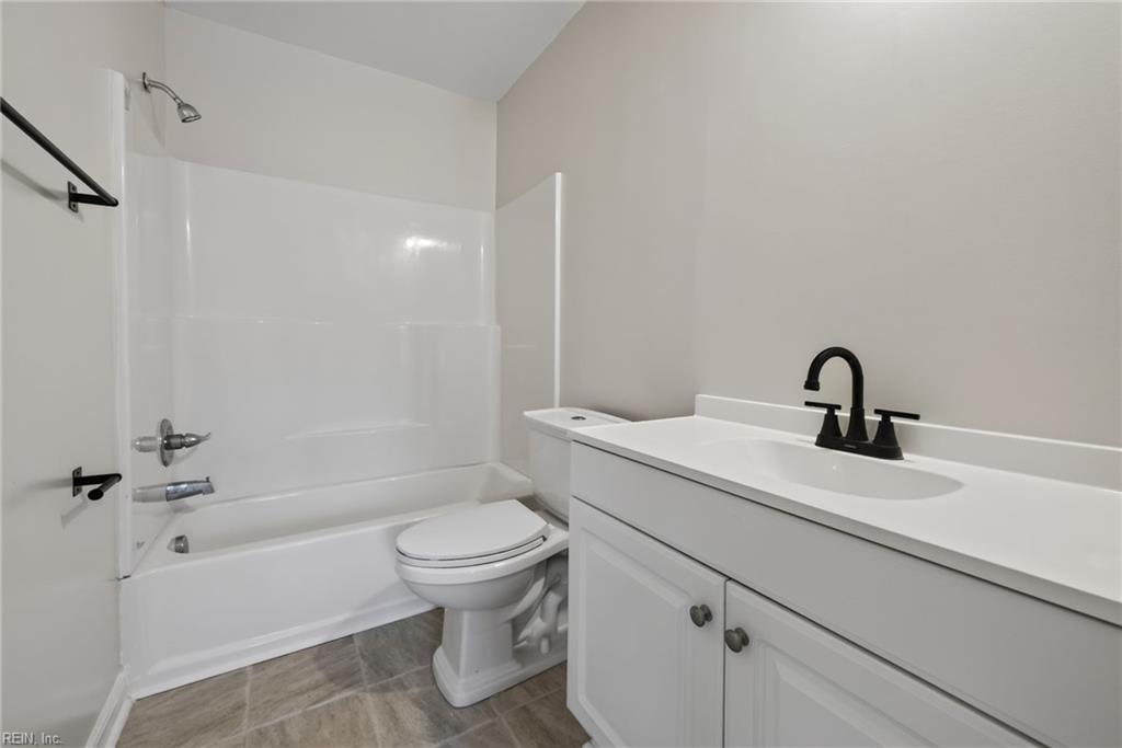 1904 Woodgate Arch Property Photo 15