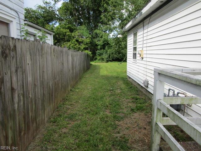 262 Lee St Property Photo 4