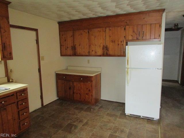 262 Lee St Property Photo 10