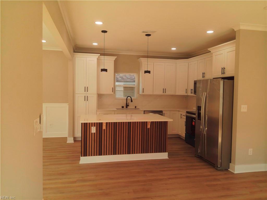 2421 Hale St Property Photo 8