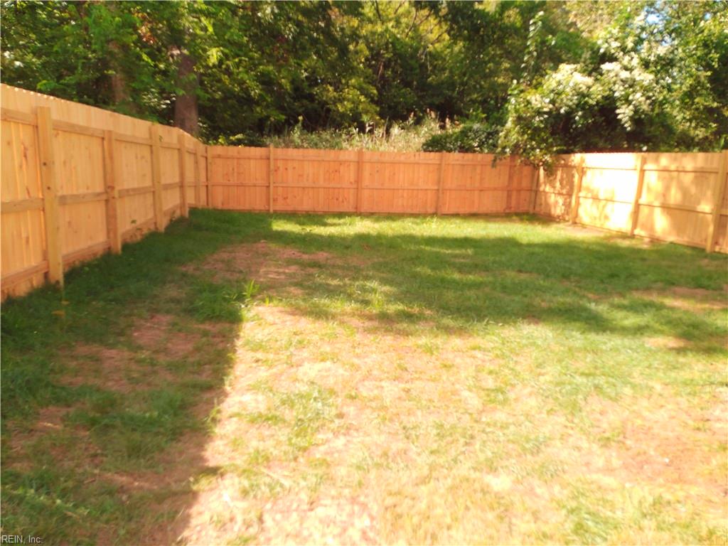 2421 Hale St Property Photo 27