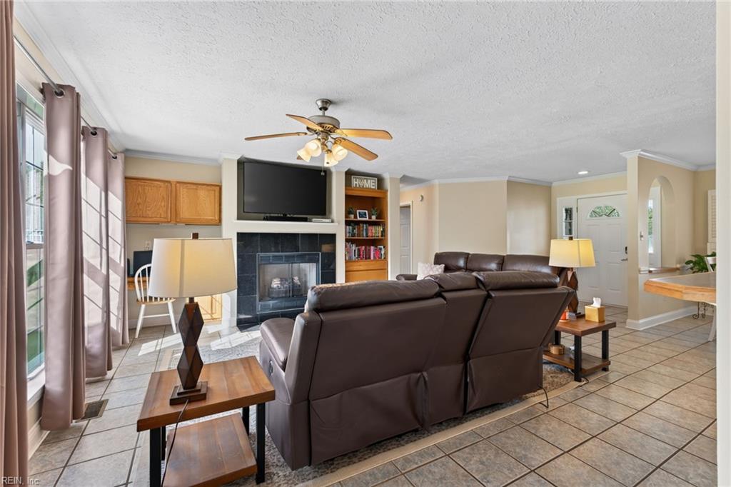 4681 Desert Rd Property Photo 14
