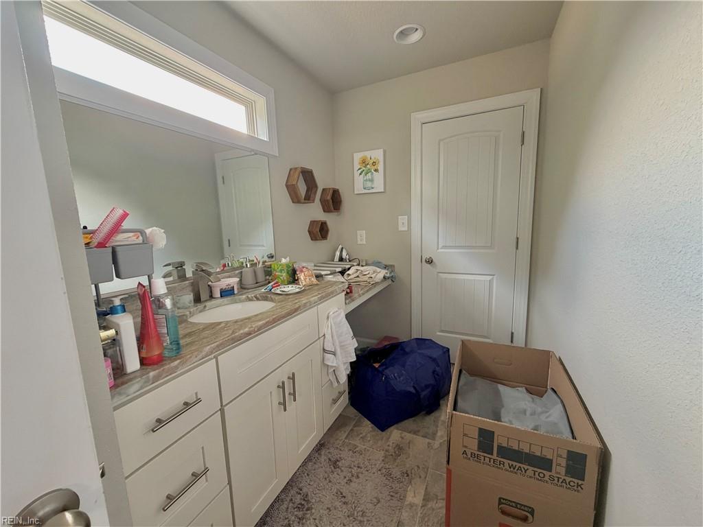 1302 Hawthorne Dr Property Photo 21