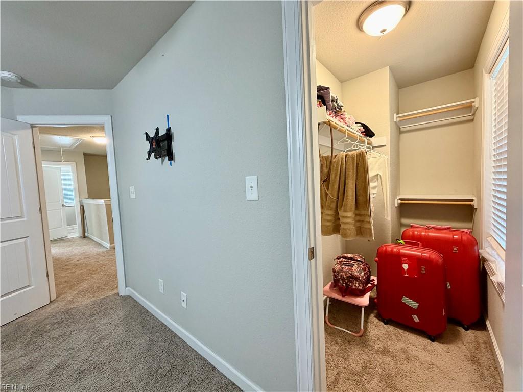 1302 Hawthorne Dr Property Photo 23