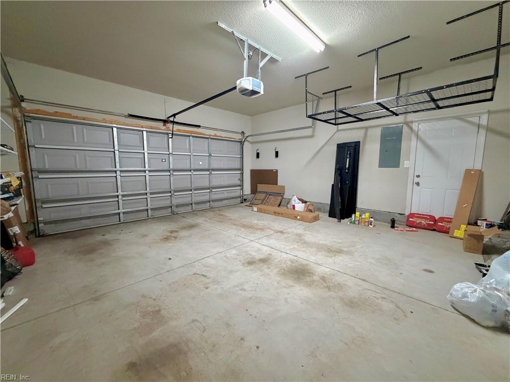 1302 Hawthorne Dr Property Photo 25