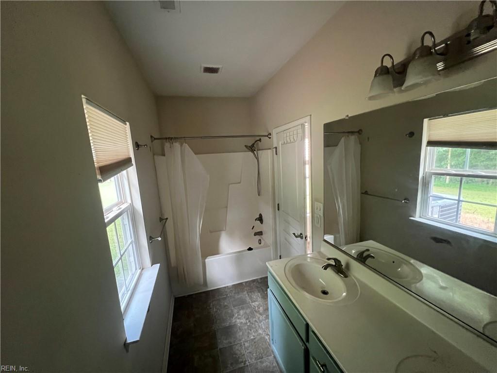 24408 John Henry St Property Photo 16