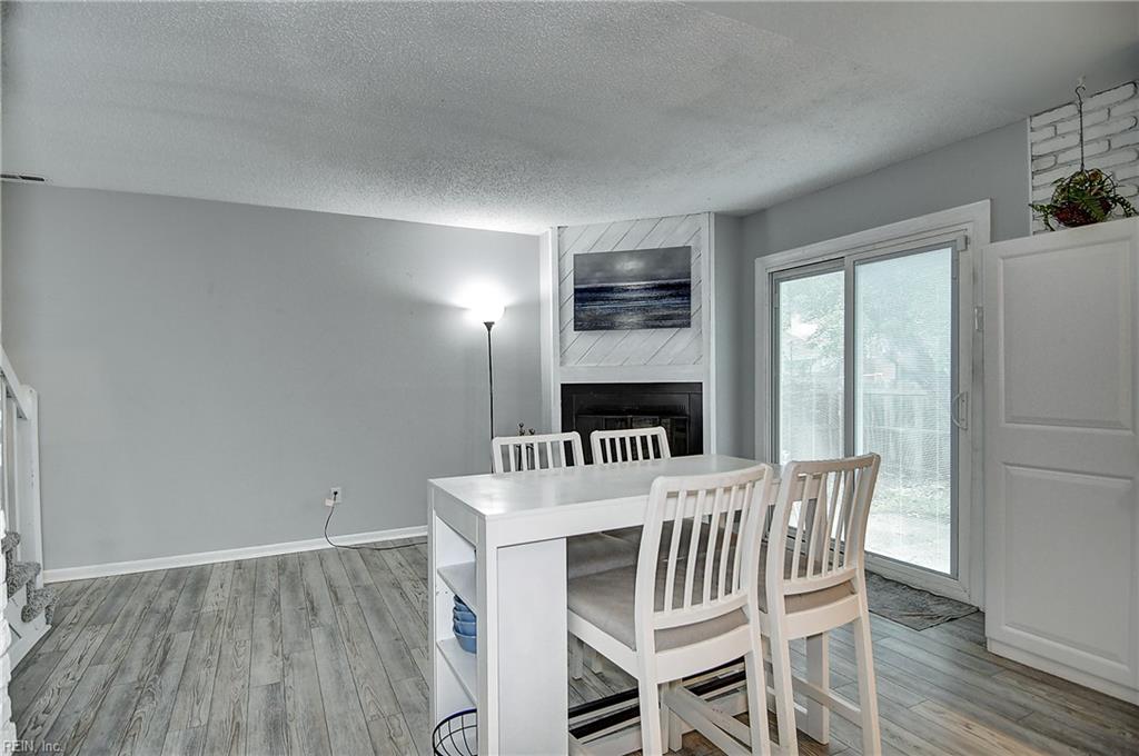 3217 Tiverton Dr Property Photo 9