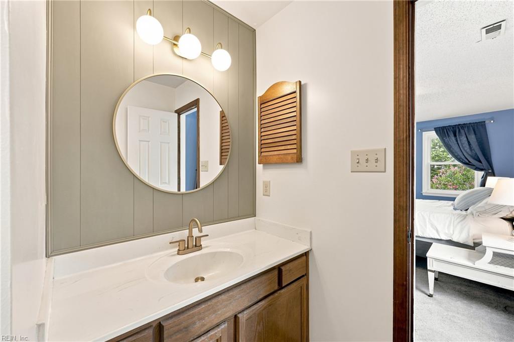 1008 Levy Loop Property Photo 29