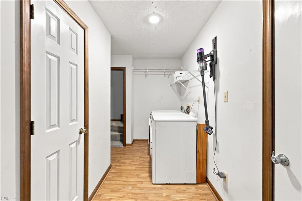 1008 Levy Loop Property Photo 37