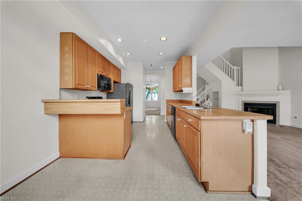 1039 Porte Harbour Arch Property Photo 5