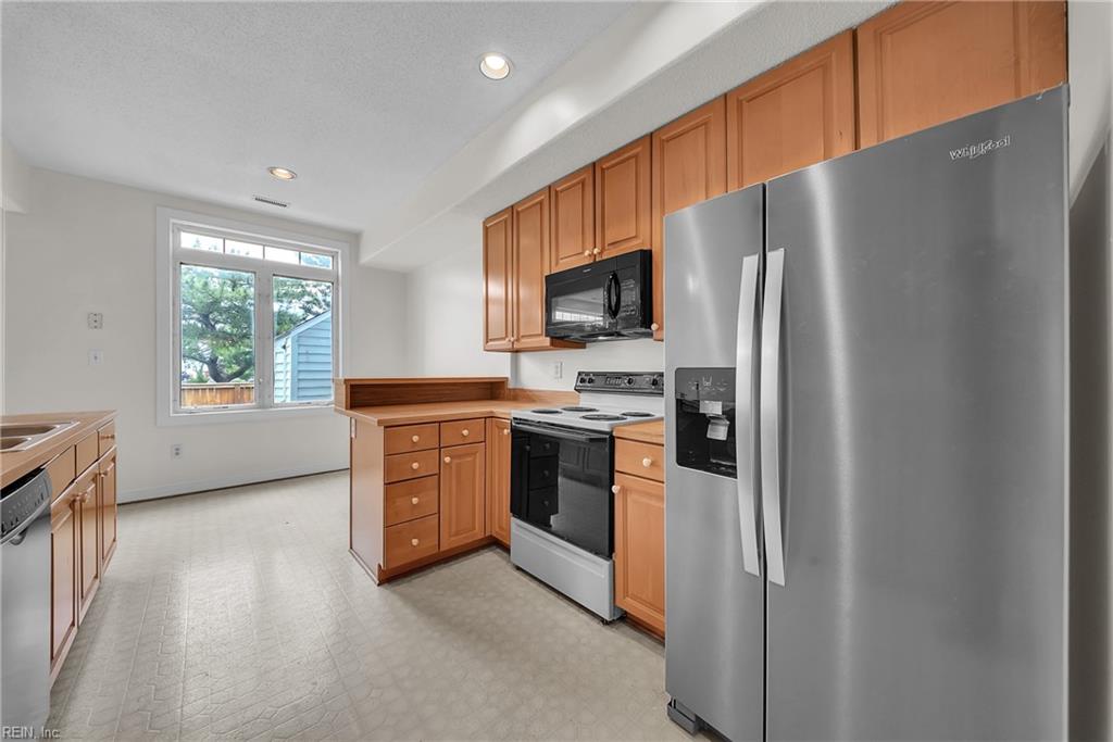1039 Porte Harbour Arch Property Photo 7