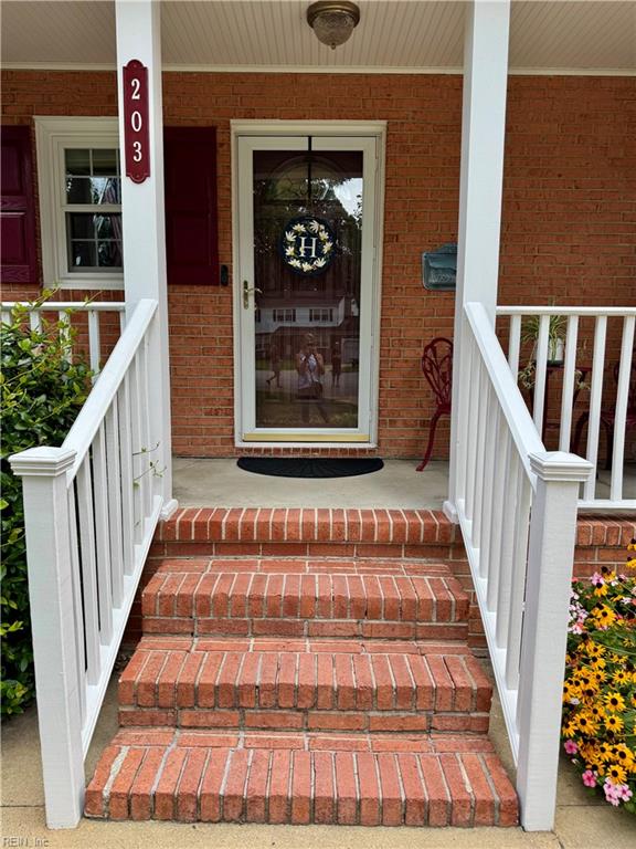 203 Manassas Ct Property Photo 2