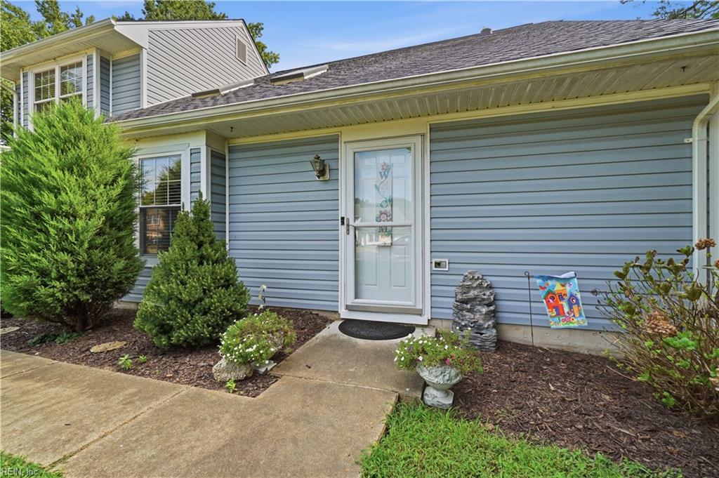 104 Springdale Way Property Photo 4