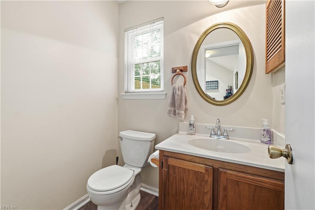 104 Springdale Way Property Photo 10
