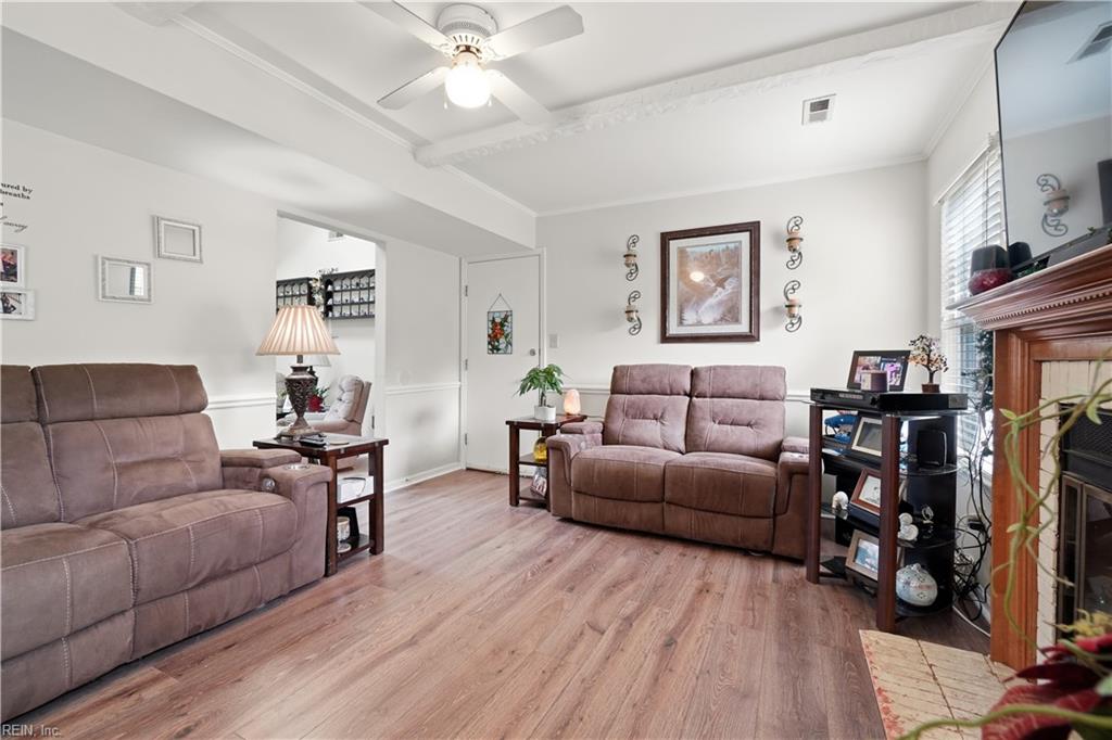 104 Springdale Way Property Photo 15