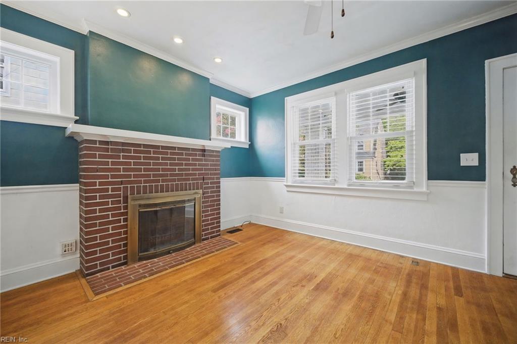 118 W Randall Ave Property Photo 5