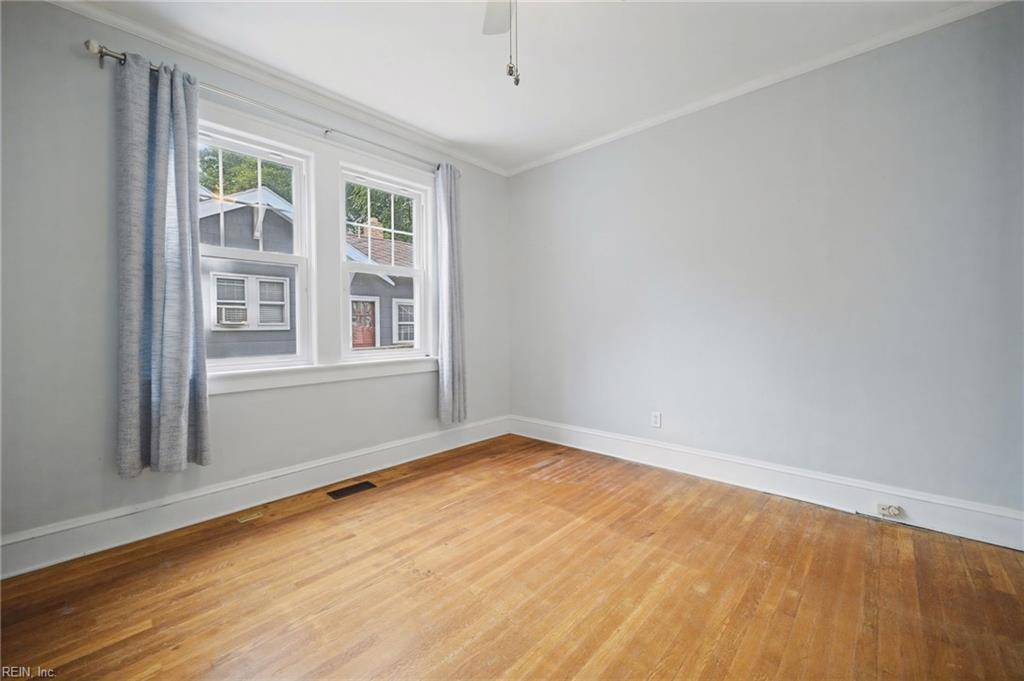 118 W Randall Ave Property Photo 15