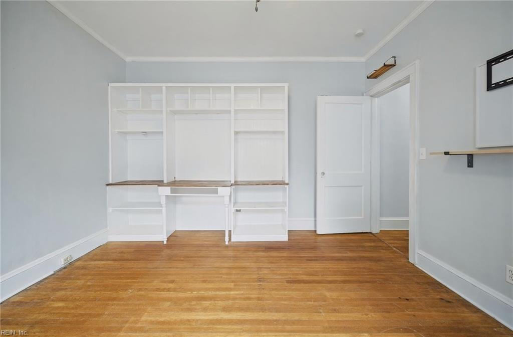 118 W Randall Ave Property Photo 16