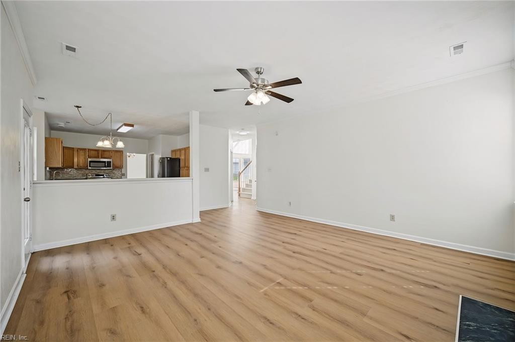 903 Willow Brook Ct Property Photo 17