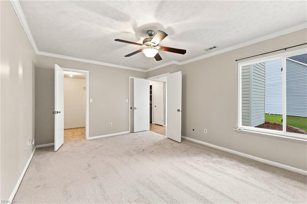 1517 Newport Cir Property Photo 11