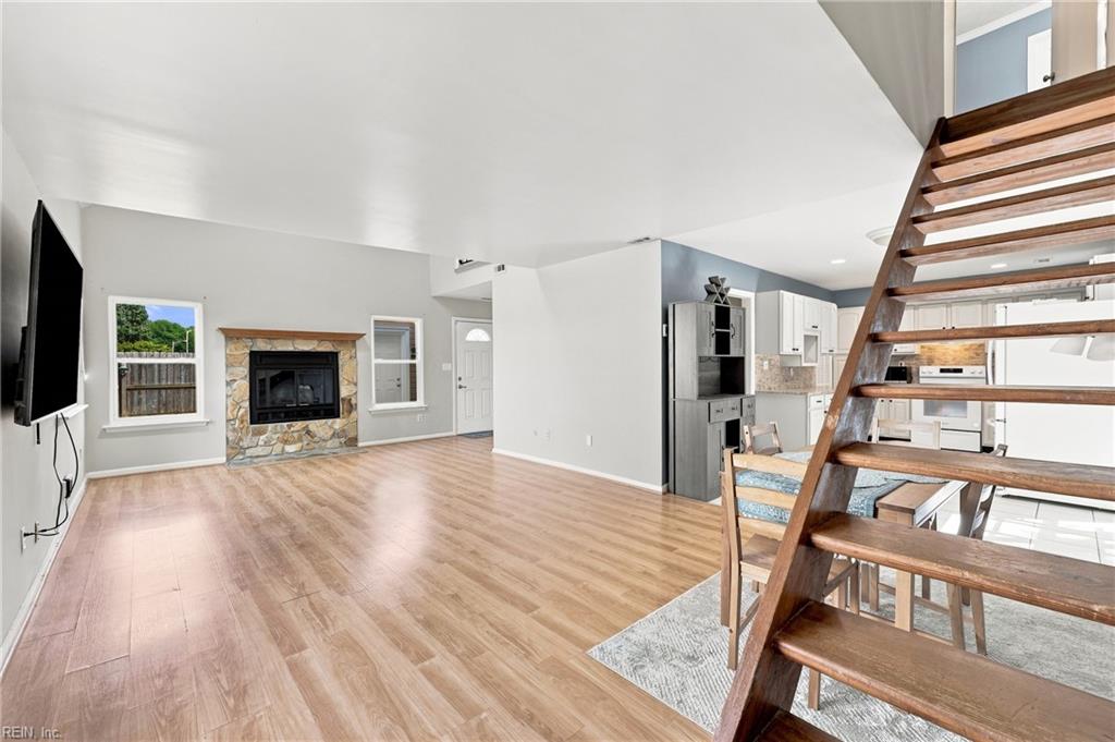 1517 Newport Cir Property Photo 13
