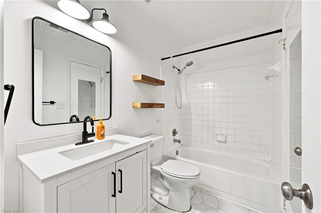 1517 Newport Cir Property Photo 16
