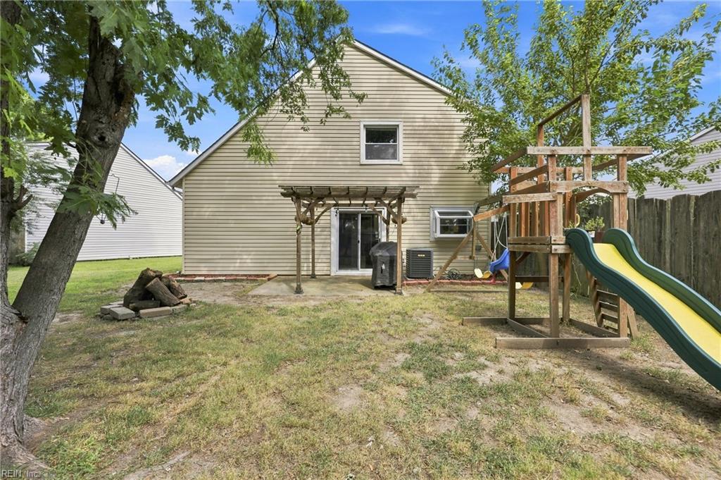 1517 Newport Cir Property Photo 25
